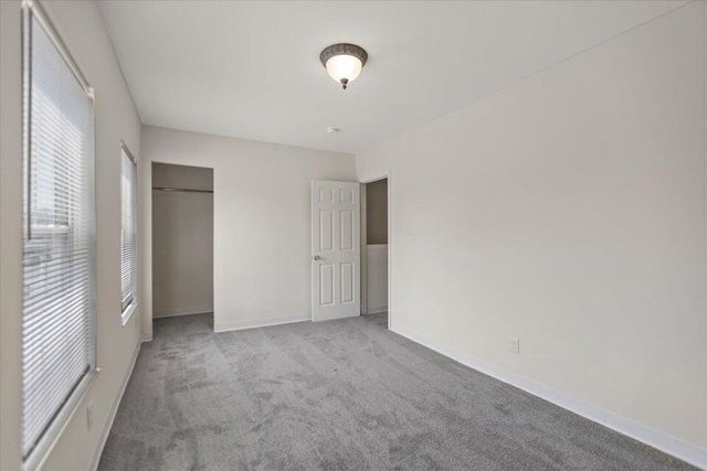1004 Mineral STREET, Milwaukee, WI 53204