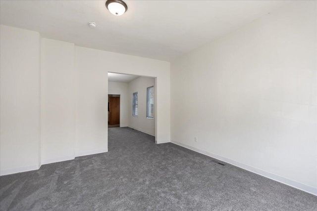 1004 Mineral STREET, Milwaukee, WI 53204
