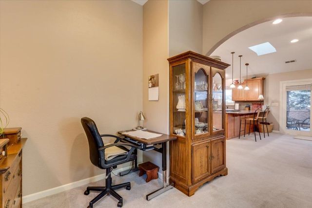 101 N Crosswood Ln, Derby, KS 67037