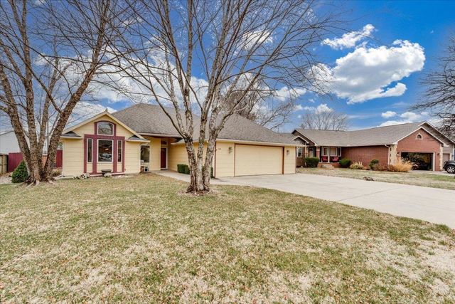 101 N Crosswood Ln, Derby, KS 67037