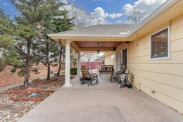 101 N Crosswood Ln, Derby, KS 67037