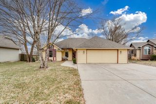 101 N Crosswood Ln, Derby, KS 67037
