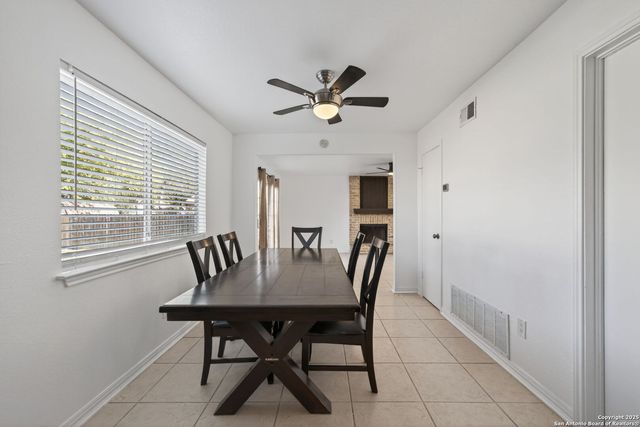 3515 Ridge Knoll St, San Antonio, TX 78247