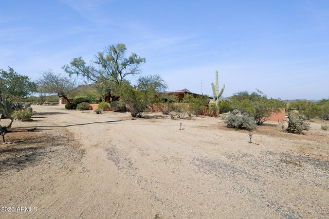 40205 N 26TH Street, Cave Creek, AZ 85331