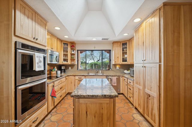 40205 N 26TH Street, Cave Creek, AZ 85331