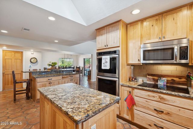 40205 N 26TH Street, Cave Creek, AZ 85331