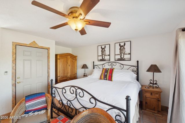 40205 N 26TH Street, Cave Creek, AZ 85331