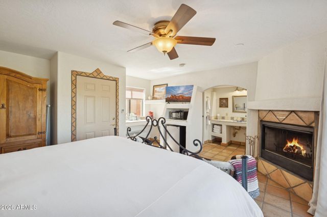 40205 N 26TH Street, Cave Creek, AZ 85331