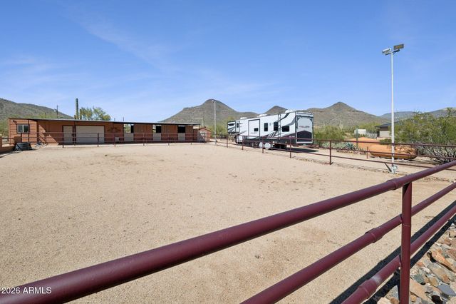 40205 N 26TH Street, Cave Creek, AZ 85331