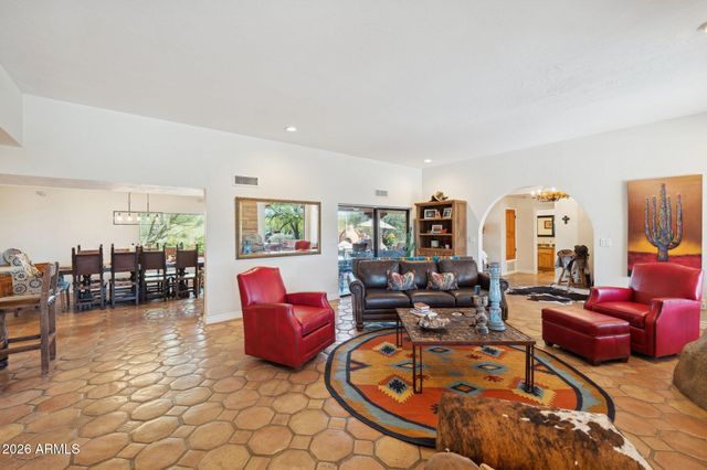 40205 N 26TH Street, Cave Creek, AZ 85331