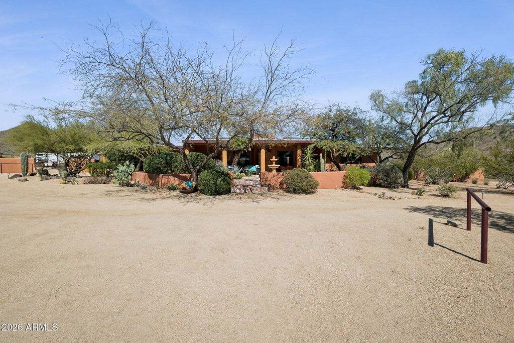 40205 N 26TH Street, Cave Creek, AZ 85331