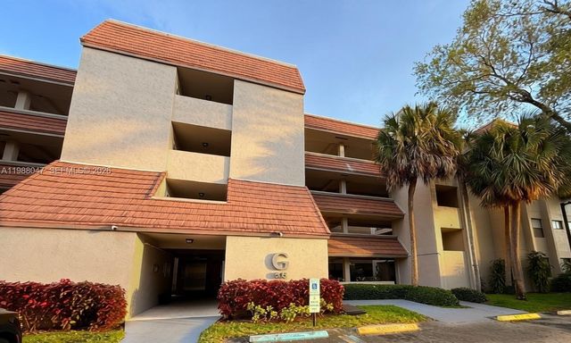 605 Ives Dairy Rd 205-7, Miami, FL 33179