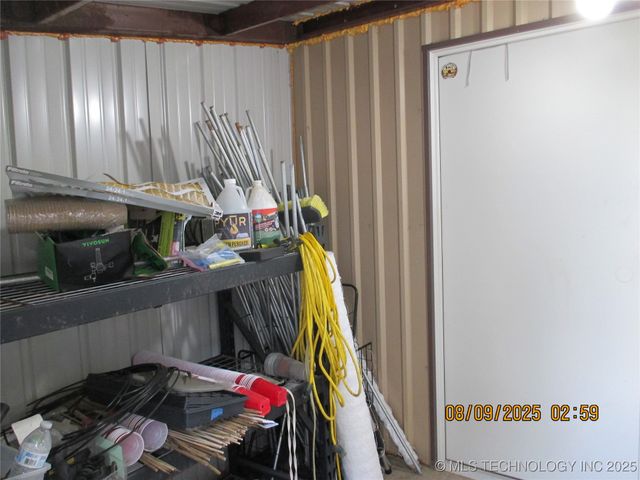 554 N 4206 Road, Hugo, OK 74743