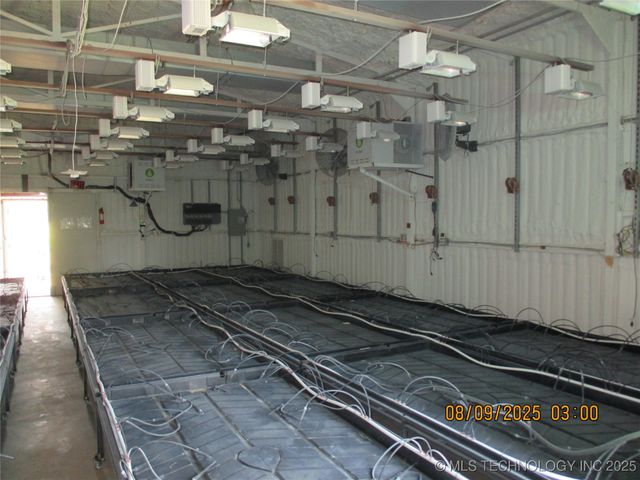 554 N 4206 Road, Hugo, OK 74743