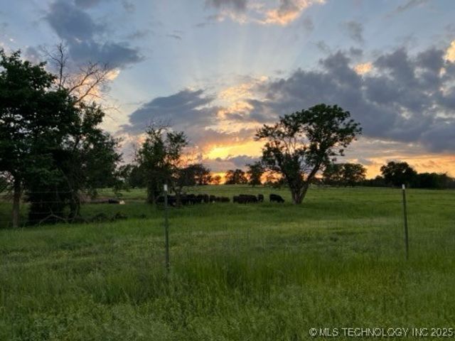 554 N 4206 Road, Hugo, OK 74743
