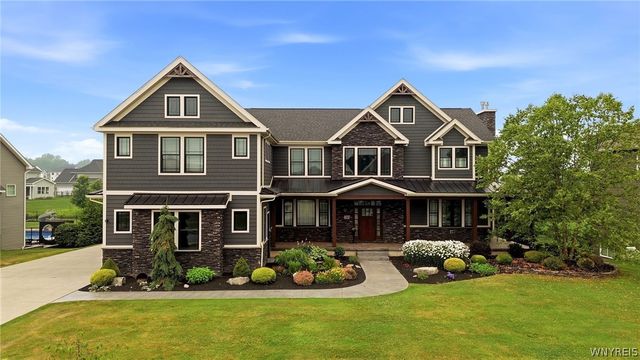 5368 Glenview Drive, Clarence, NY 14031