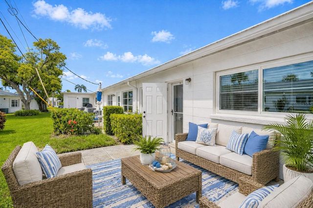 2222 ORANGE BLOSSOM LANE 2222, Bradenton, FL 34207