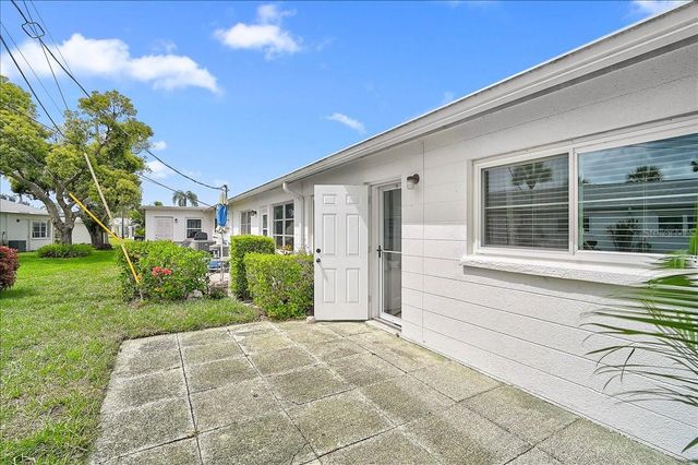 2222 ORANGE BLOSSOM LANE 2222, Bradenton, FL 34207