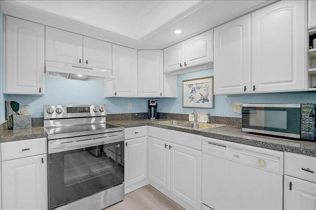 2222 ORANGE BLOSSOM LANE 2222, Bradenton, FL 34207