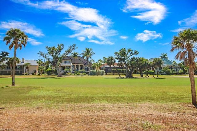 1292 Par View DR, Sanibel, FL 33957