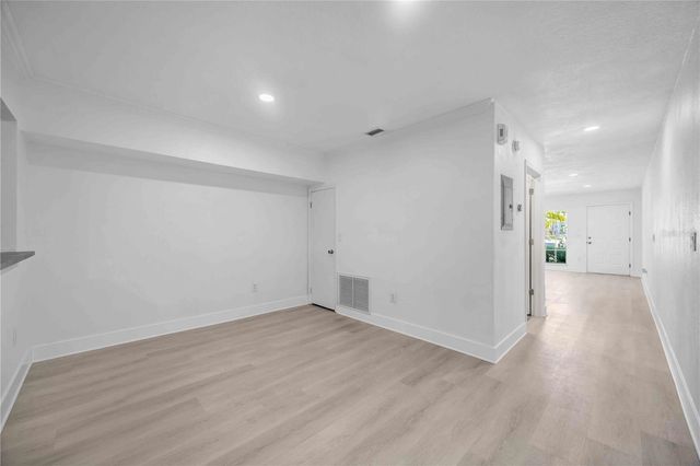 727 KENSINGTON LAKE CIRCLE, Brandon, FL 33511