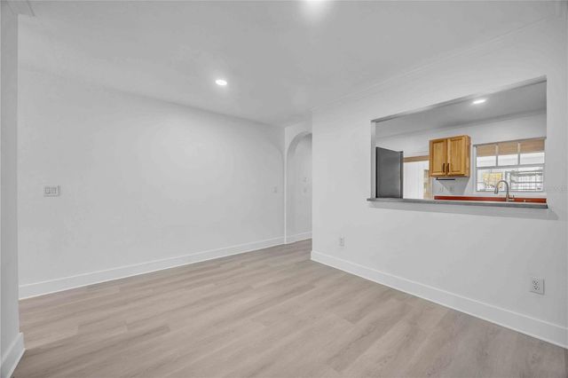 727 KENSINGTON LAKE CIRCLE, Brandon, FL 33511