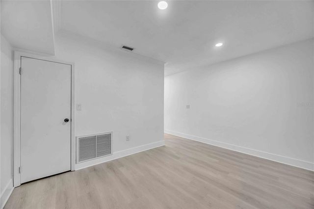 727 KENSINGTON LAKE CIRCLE, Brandon, FL 33511