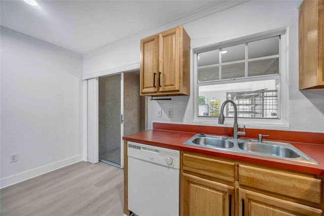 727 KENSINGTON LAKE CIRCLE, Brandon, FL 33511