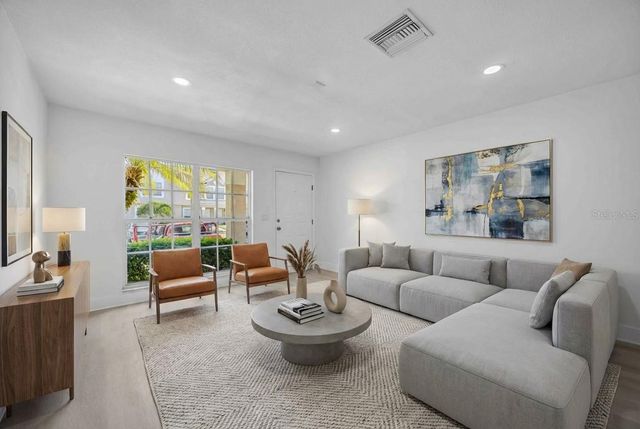 727 KENSINGTON LAKE CIRCLE, Brandon, FL 33511