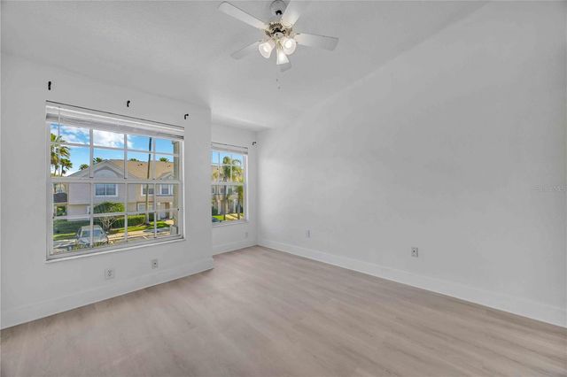 727 KENSINGTON LAKE CIRCLE, Brandon, FL 33511