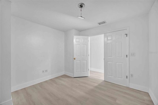 727 KENSINGTON LAKE CIRCLE, Brandon, FL 33511