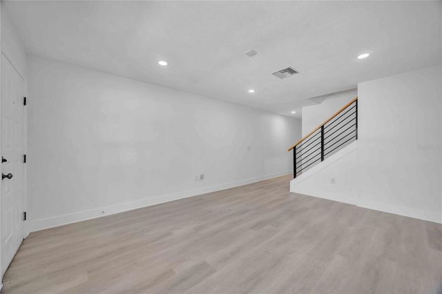 727 KENSINGTON LAKE CIRCLE, Brandon, FL 33511