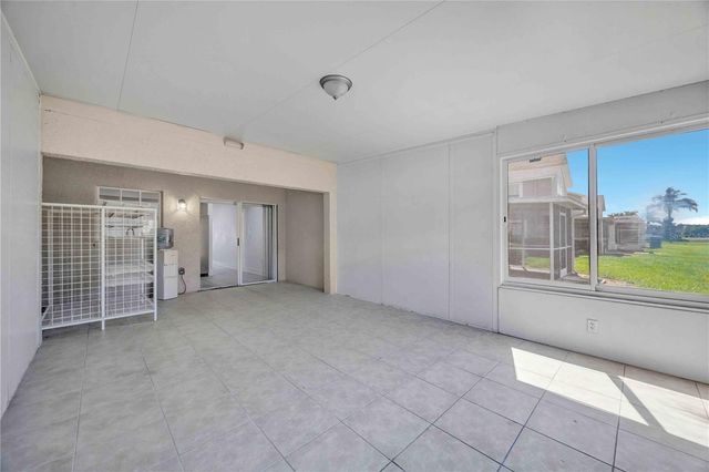 727 KENSINGTON LAKE CIRCLE, Brandon, FL 33511