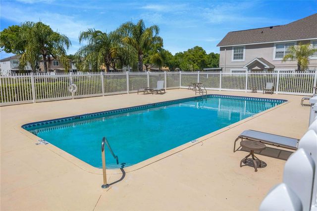 727 KENSINGTON LAKE CIRCLE, Brandon, FL 33511