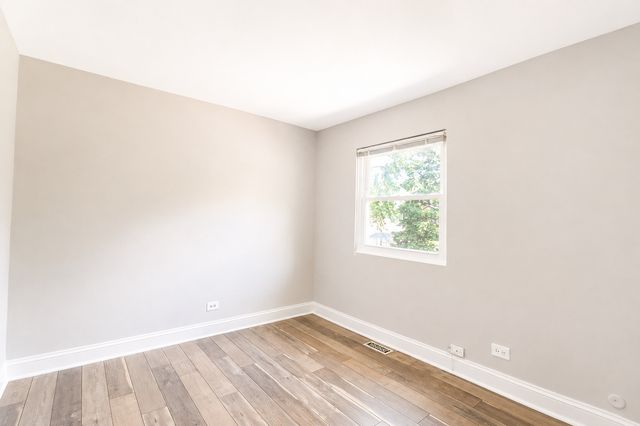 1348 Inverness Drive, Elgin, IL 60120