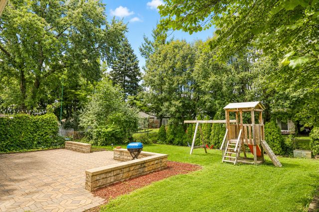 1348 Inverness Drive, Elgin, IL 60120