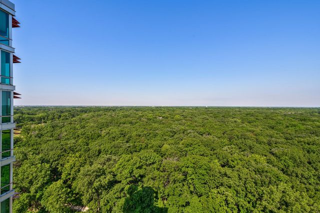 9725 Woods Drive 1502, Skokie, IL 60077