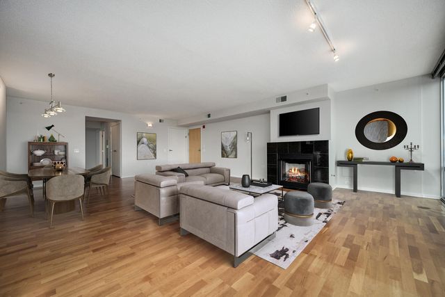 9725 Woods Drive 1502, Skokie, IL 60077