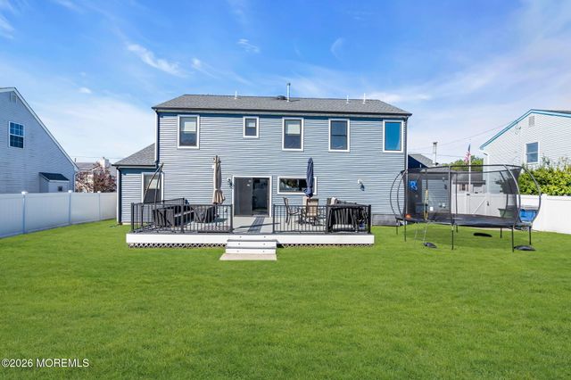 1513 Neptune Avenue, Beachwood, NJ 08722