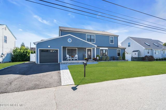 1513 Neptune Avenue, Beachwood, NJ 08722