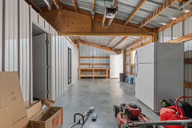 13 S Hawthorne Ave, Middleton, ID 83644