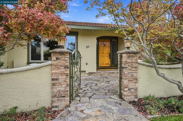 21 Inverleith Terrace, Moraga, CA 94556
