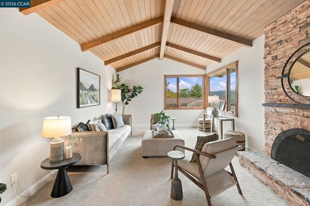 21 Inverleith Terrace, Moraga, CA 94556