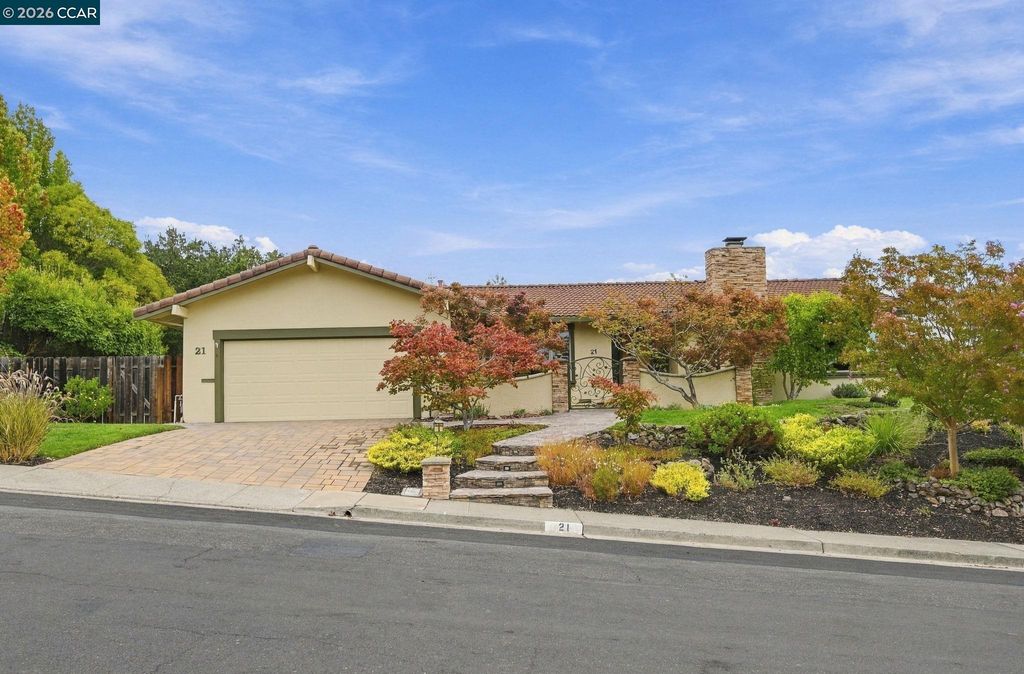 21 Inverleith Terrace, Moraga, CA 94556
