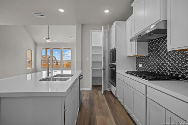 14406 Blue Mesa Hill, San Antonio, TX 78245