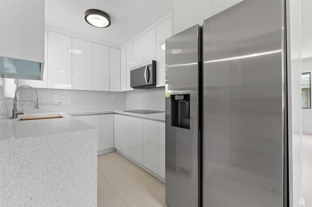 4520 SW 33rd Dr, West Park, FL 33023