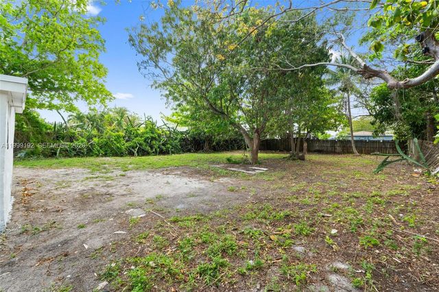 4520 SW 33rd Dr, West Park, FL 33023