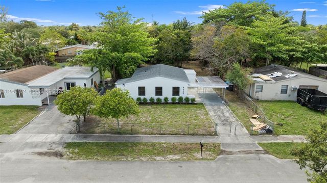 4520 SW 33rd Dr, West Park, FL 33023