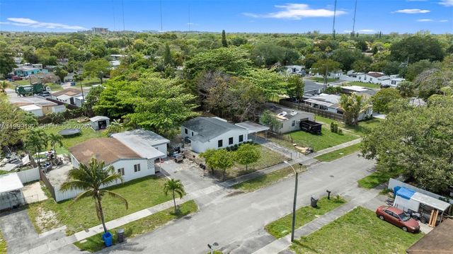 4520 SW 33rd Dr, West Park, FL 33023