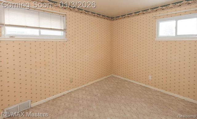 4696 Syracuse Street, Dearborn Heights, MI 48125